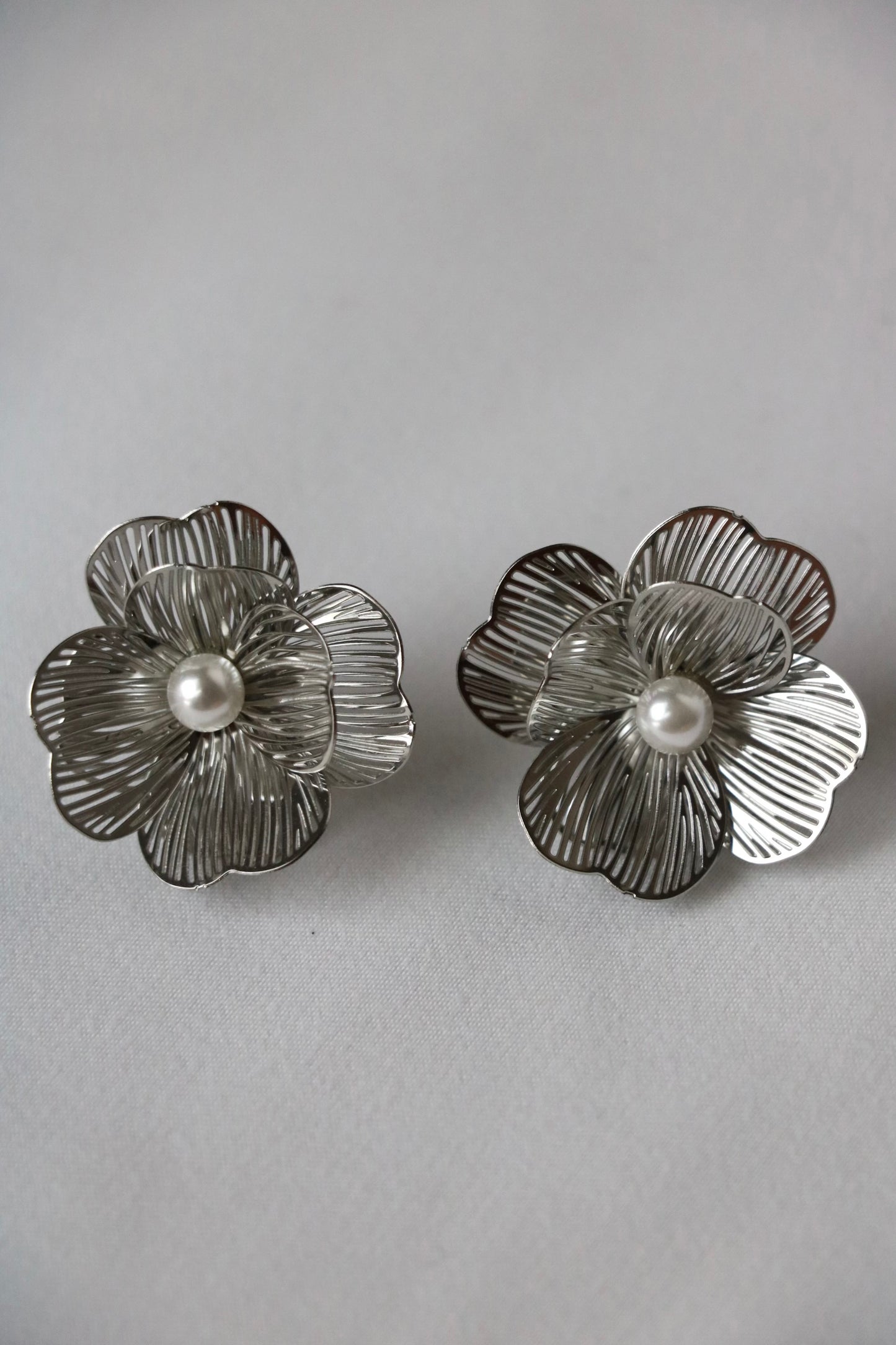 Boucles Fleur Argentées