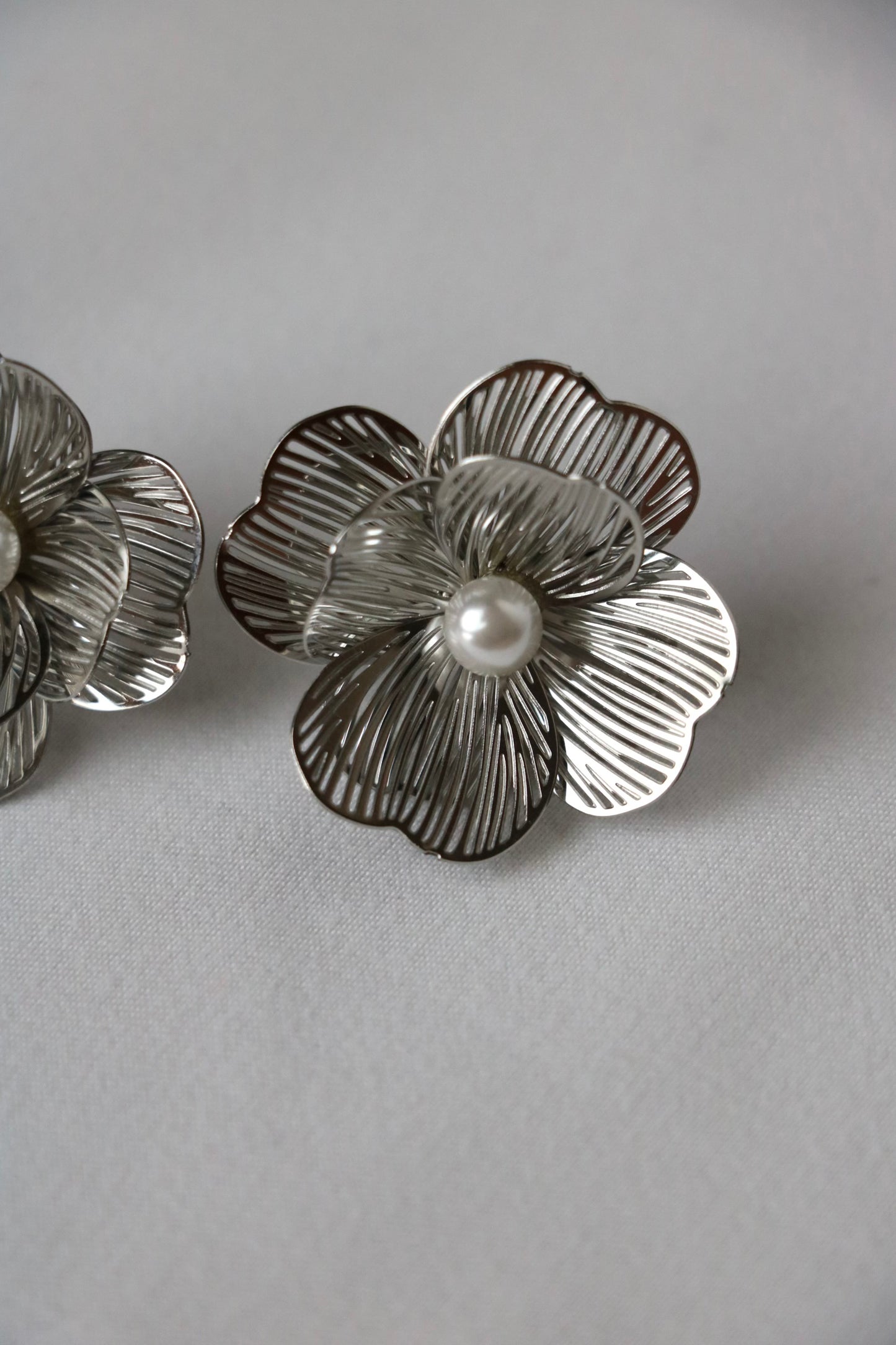 Boucles Fleur Argentées
