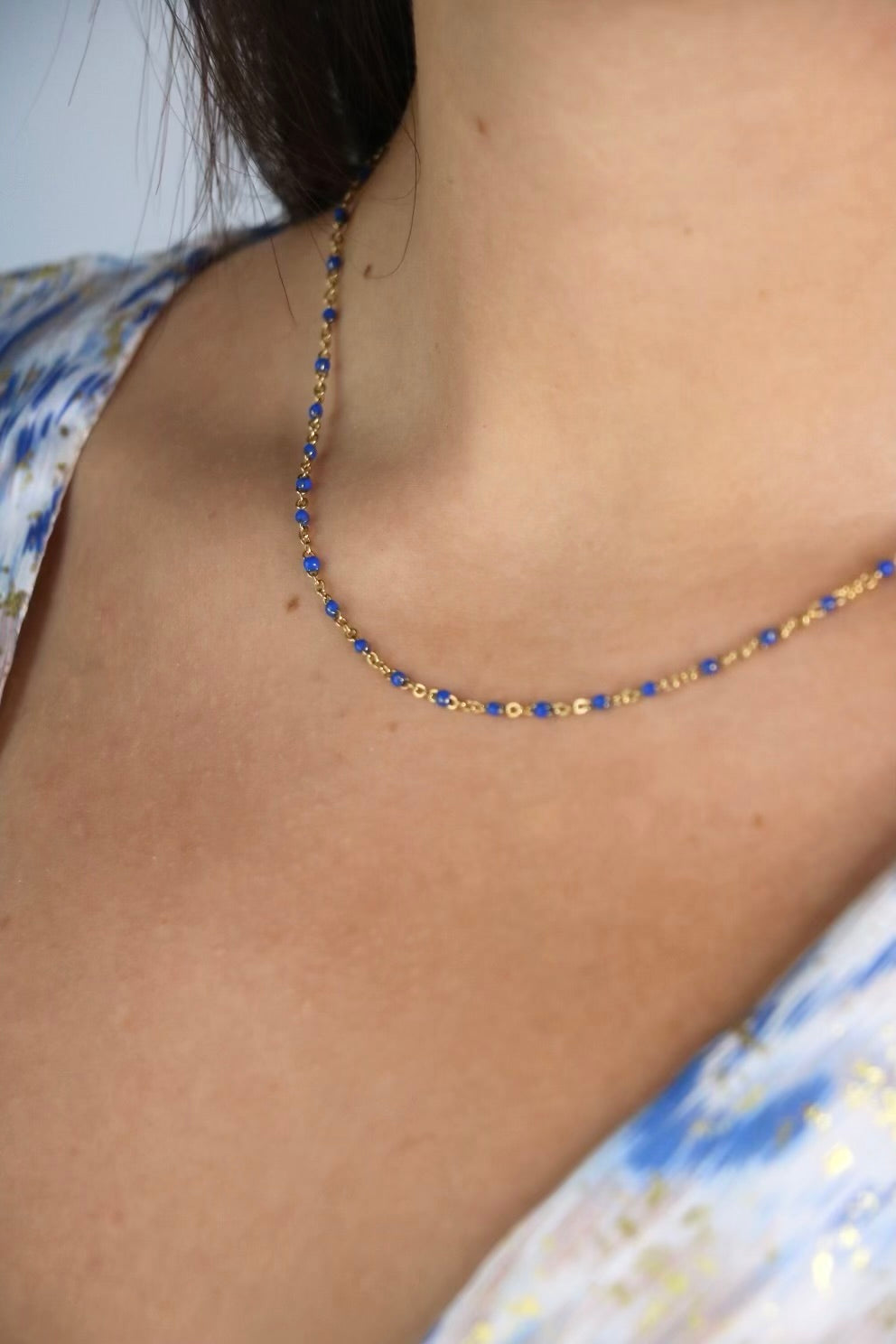 Collier perles bleu roi