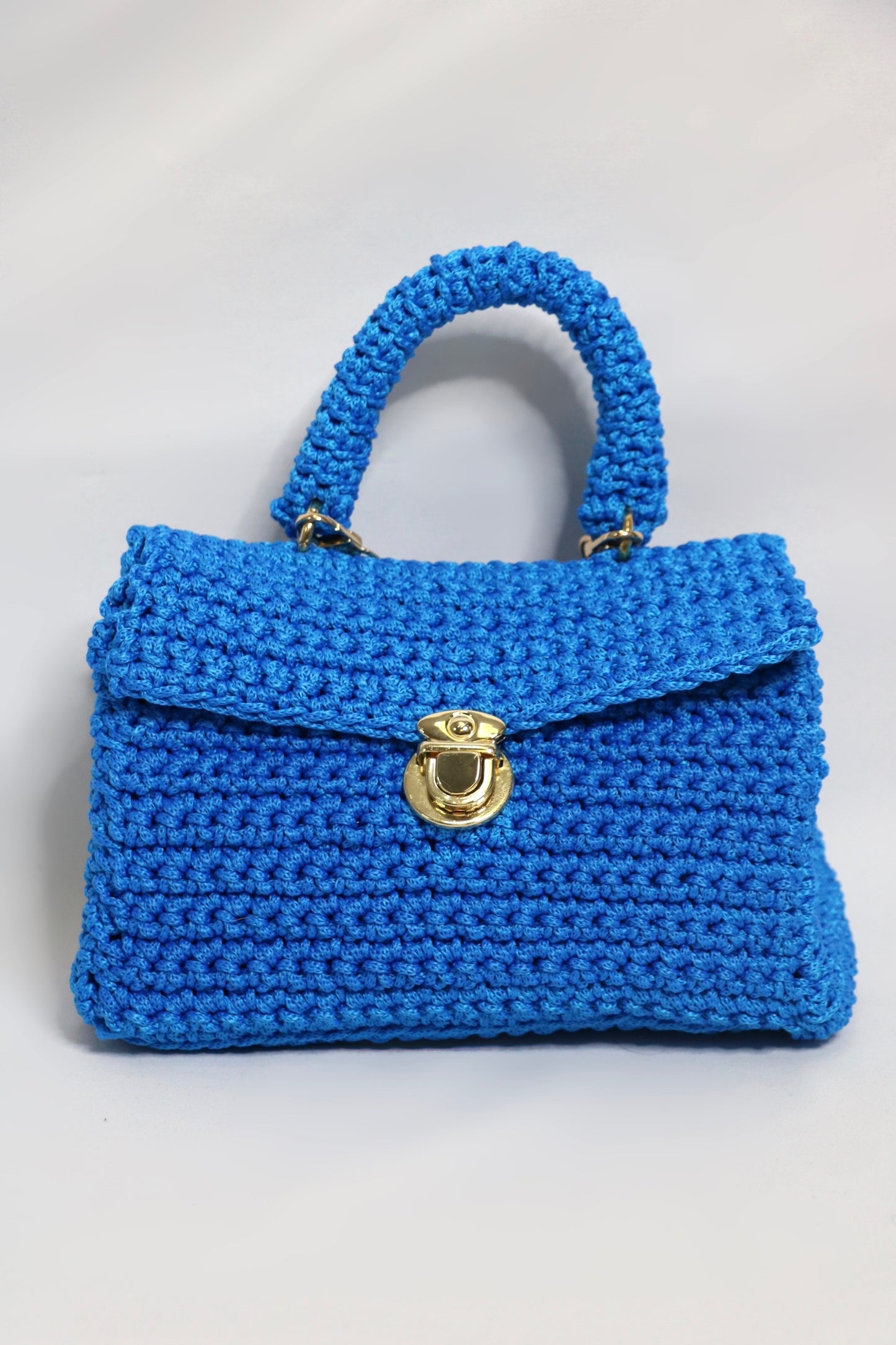Sac en crochet bleu