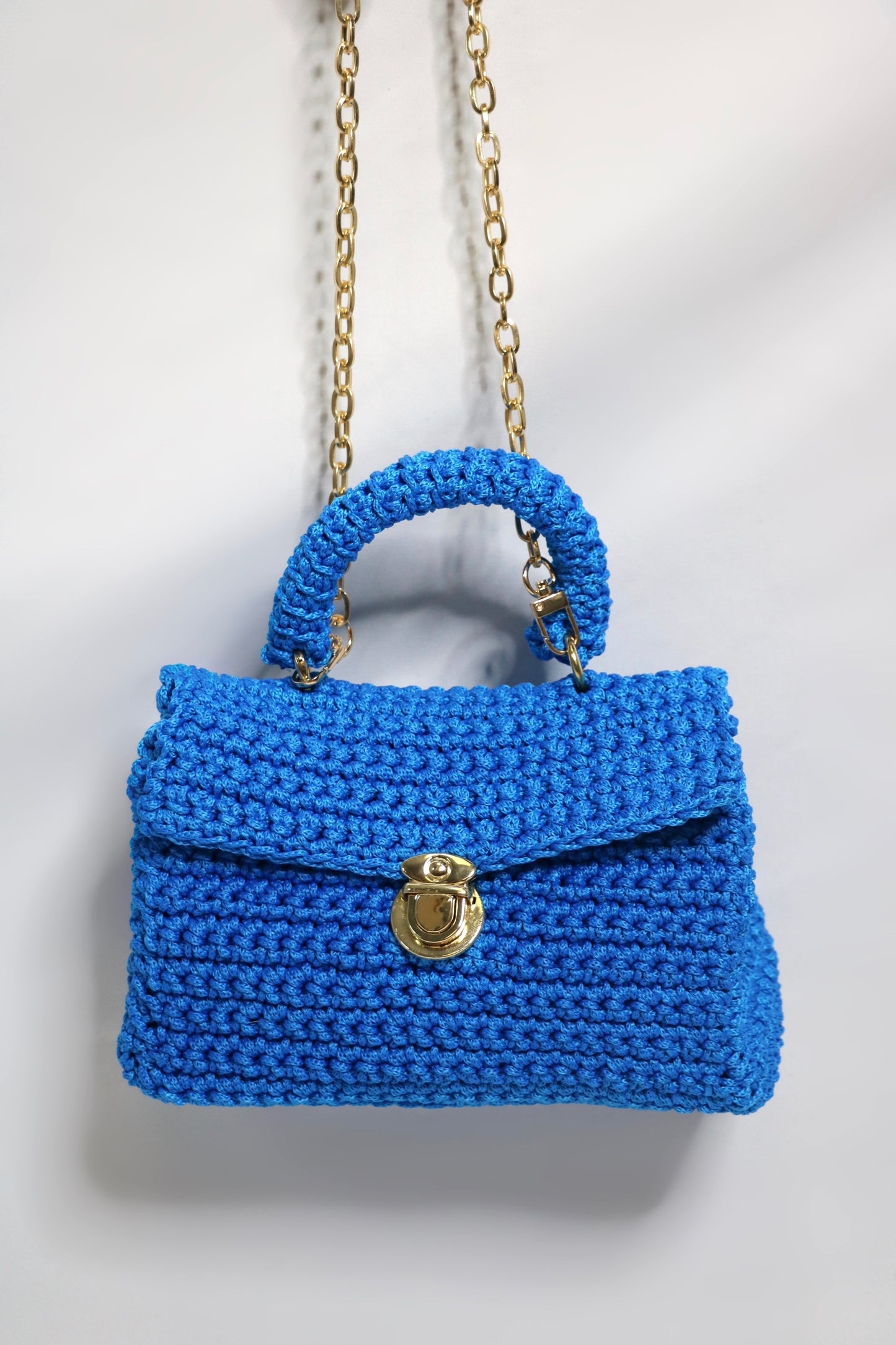 Sac en crochet bleu