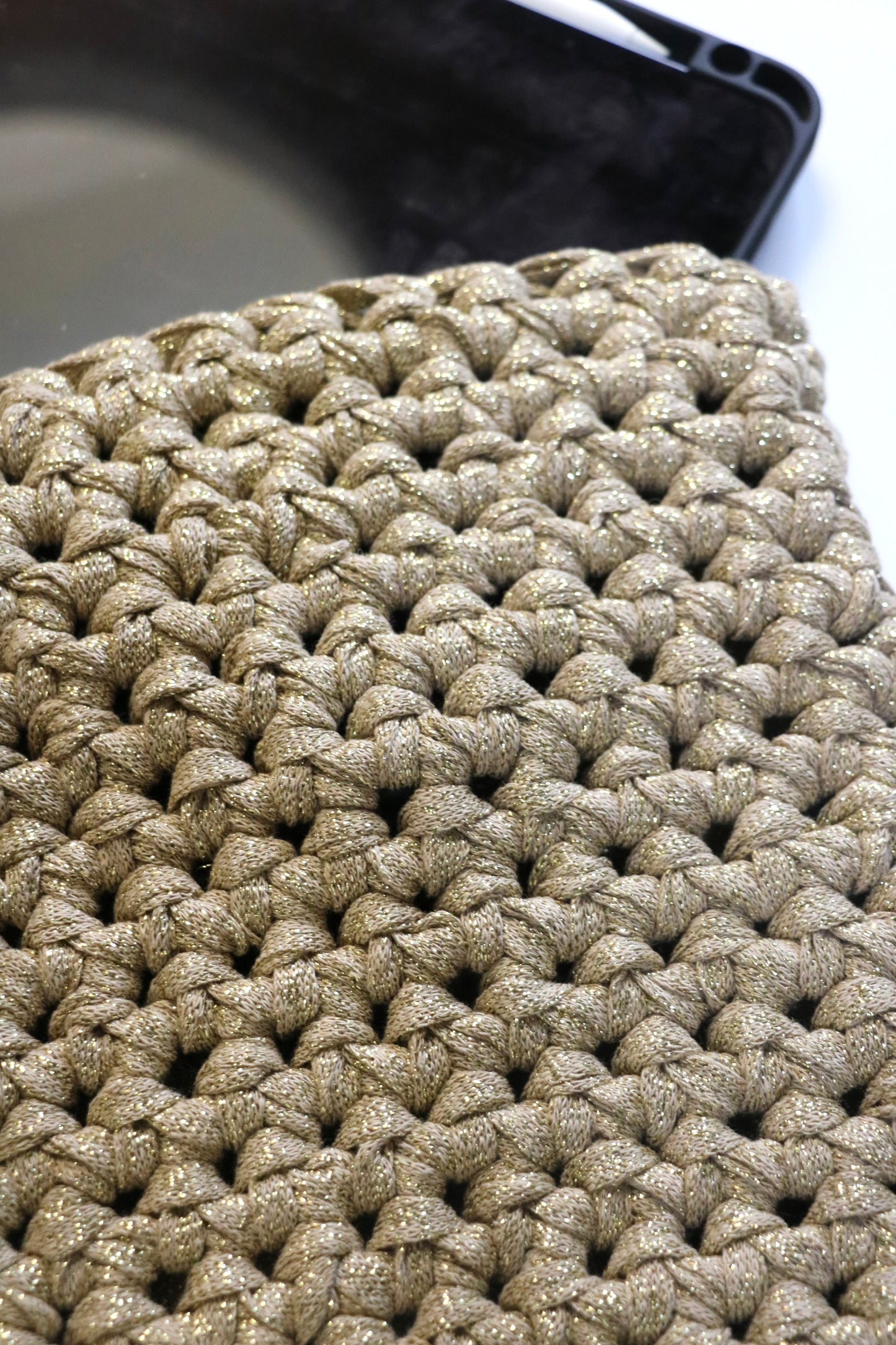 Pochette pour tablette en crochet