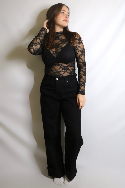 Top en dentelle manches longues noir