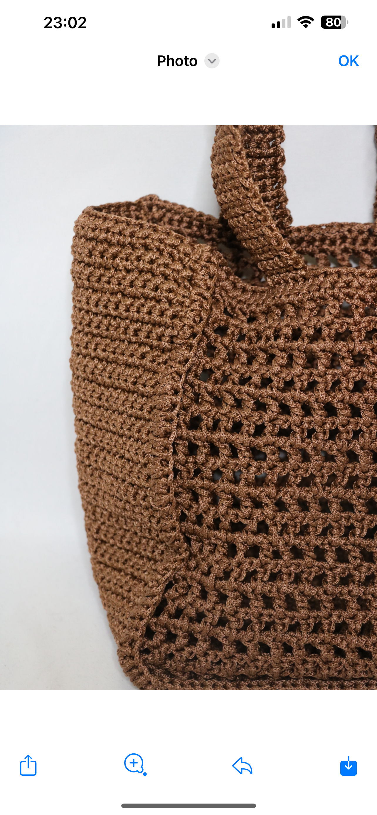 Sac en crochet marron avec fleur